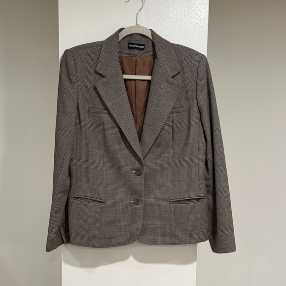 Harve Benard Jackets & Blazers - Vintage Harve Bernard women’s 100% wool blazer size 14
